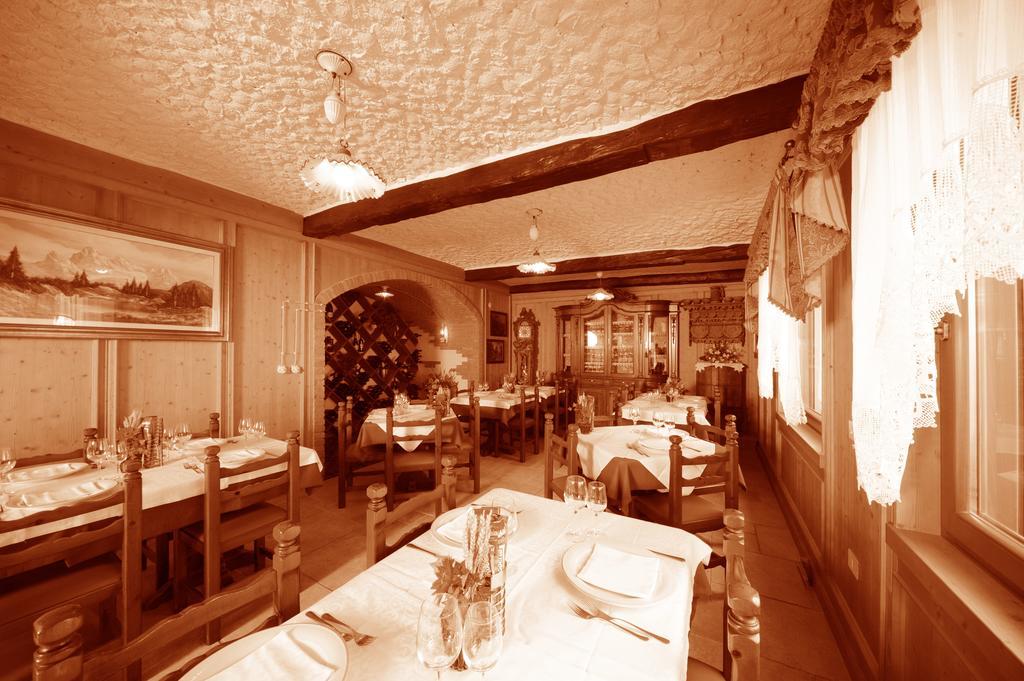 Albergo Alpino Vermiglio Exterior foto