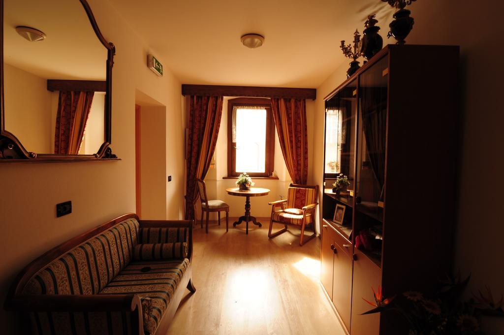 Albergo Alpino Vermiglio Exterior foto